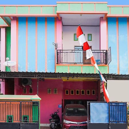 Oyo 91759 Pondok Hikmah Makassar Exterior foto