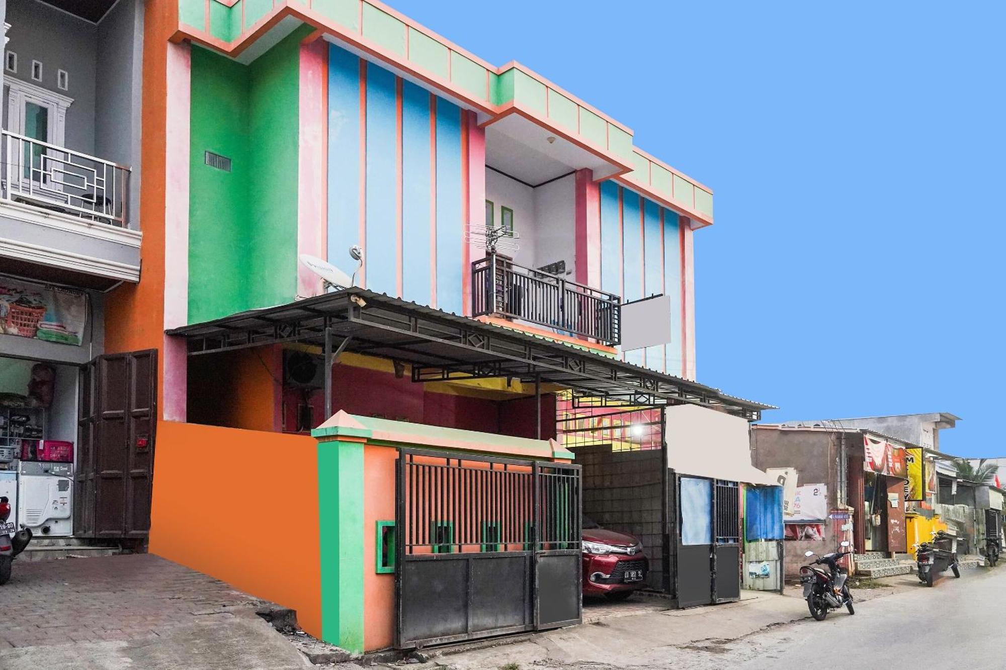 Oyo 91759 Pondok Hikmah Makassar Exterior foto