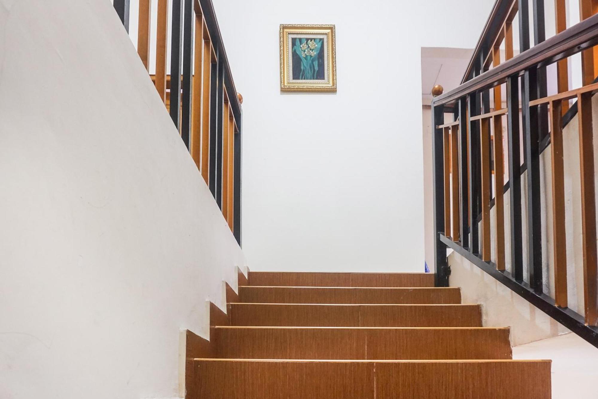 Oyo 91759 Pondok Hikmah Makassar Exterior foto